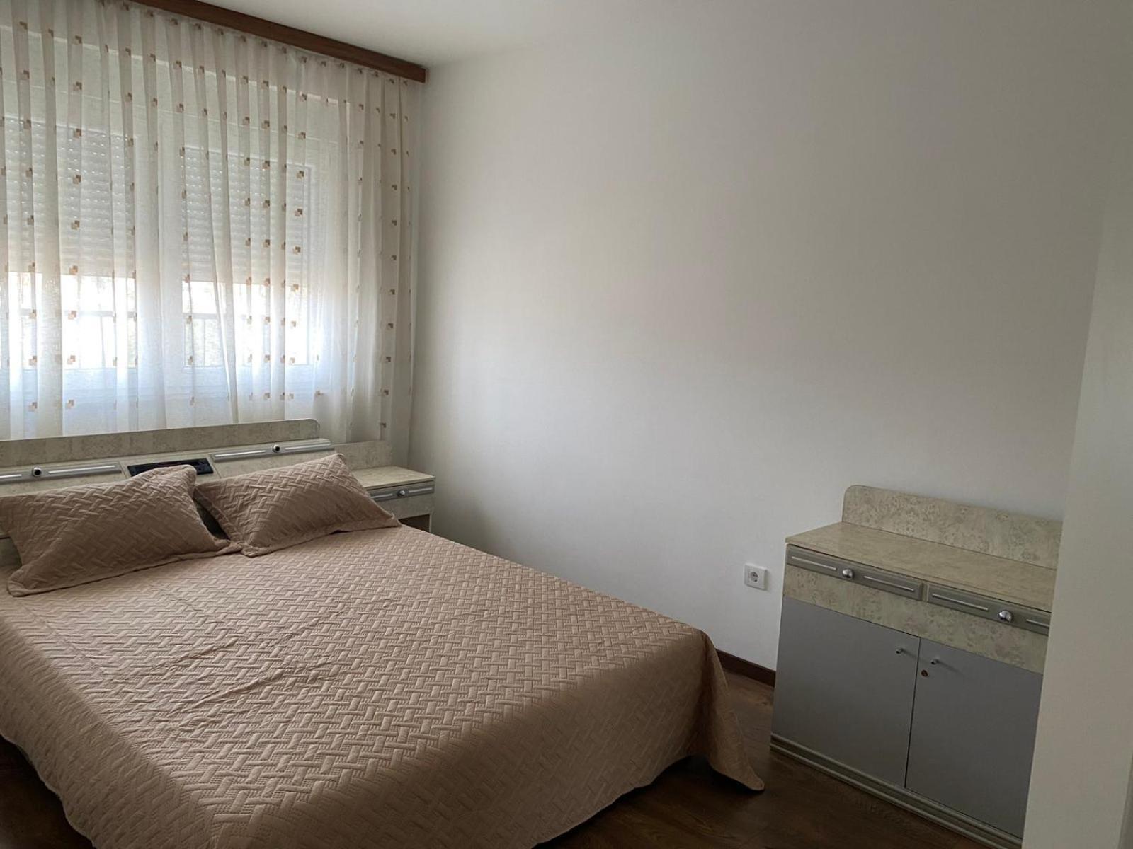 Private Apartments Prishtina 프리슈티나 외부 사진