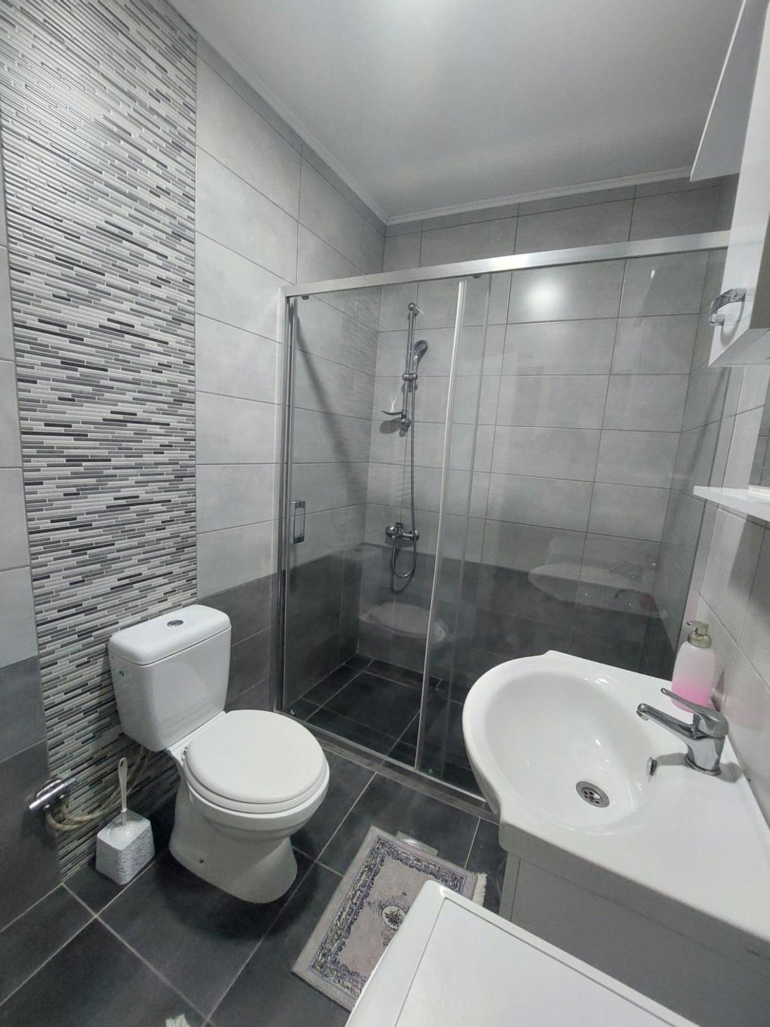 Private Apartments Prishtina 프리슈티나 외부 사진