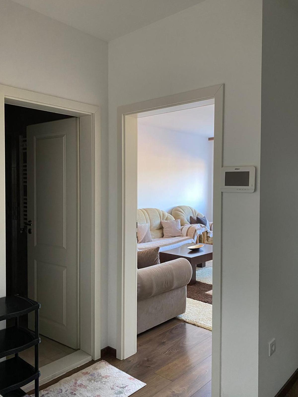 Private Apartments Prishtina 프리슈티나 외부 사진