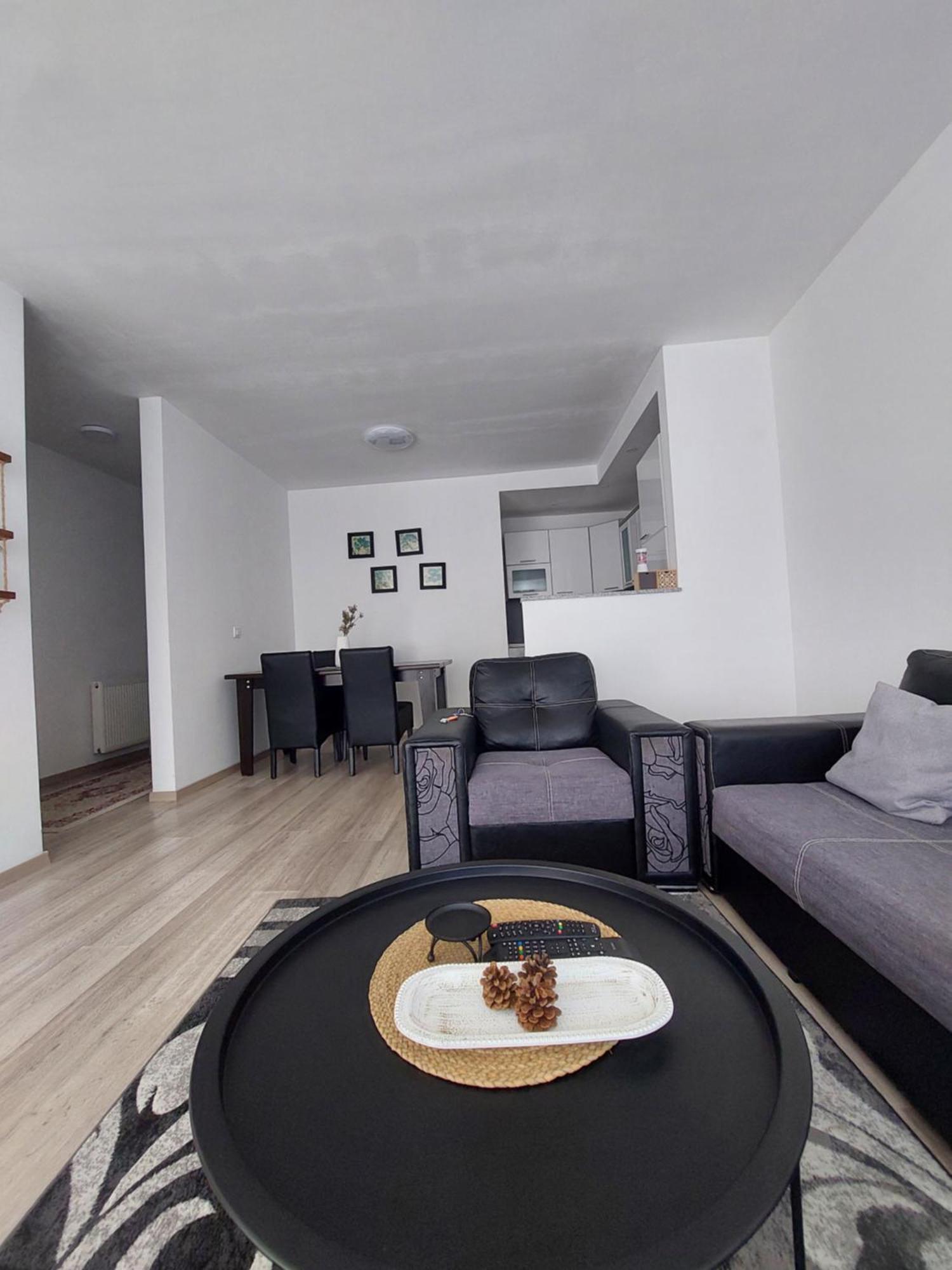 Private Apartments Prishtina 프리슈티나 외부 사진